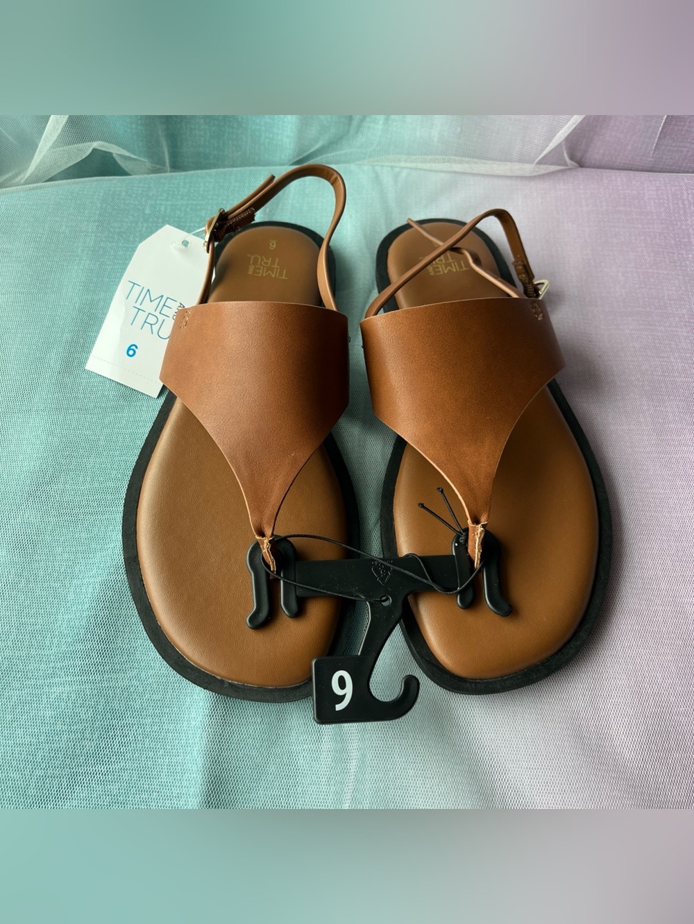 Time And Tru Flip Flops Womens Size 6 Brown Sandals Ankle Strap Shoes Open Toe